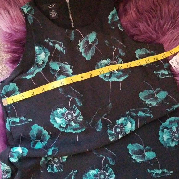 NWT- Alfani green lucid poppy dress- size 4P - Picture 5 of 7